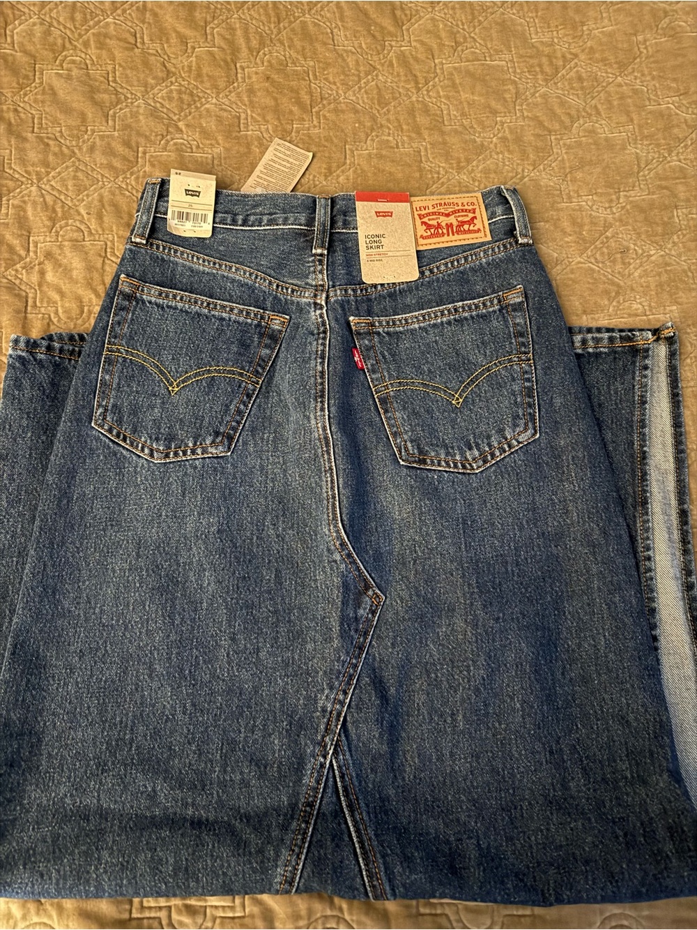 Levi's NWT Dark Blue Denim Long Skirt Size 25